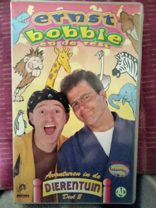 VHS videoband Ernst Bobbie en de rest Avonturen in de dierentuin deel 2