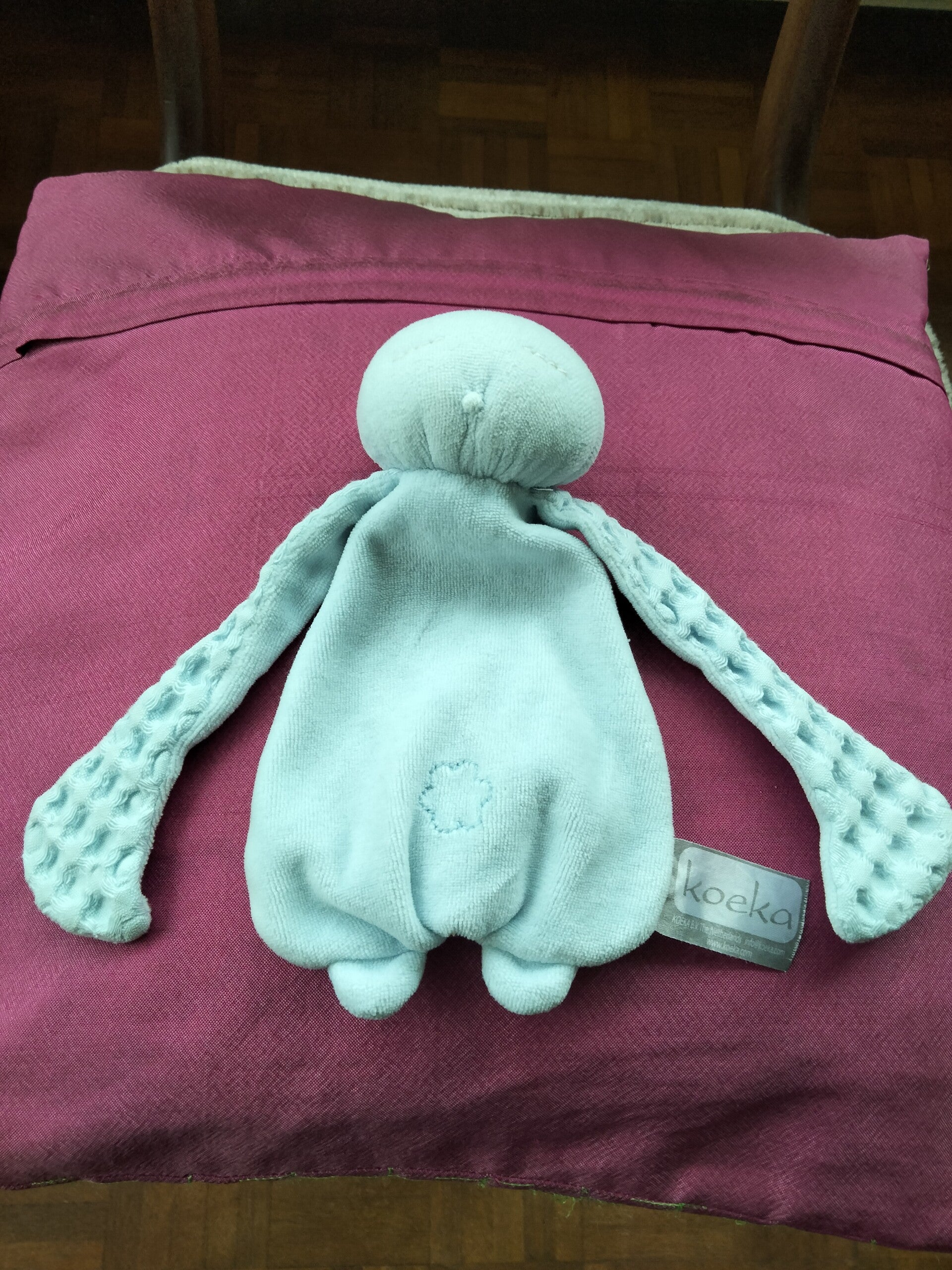 Knuffeldoek licht blauw Koeka 18 cm