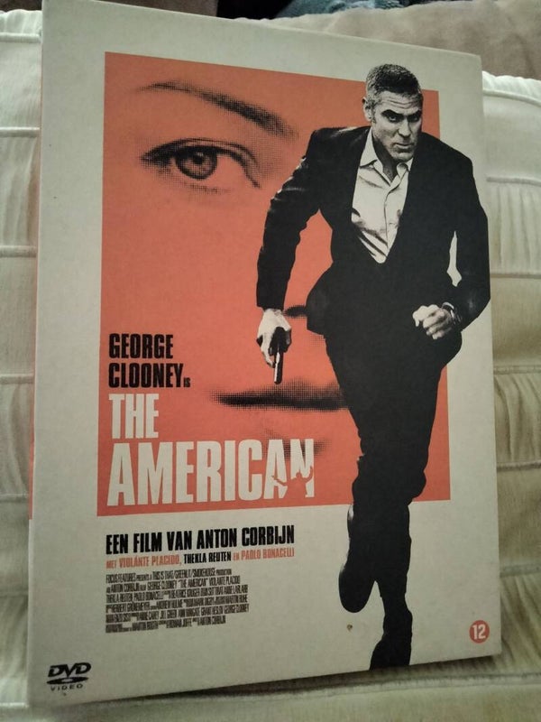 DVD The American