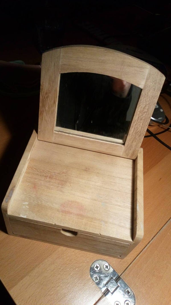 Sieraden doosje van hout met spiegel