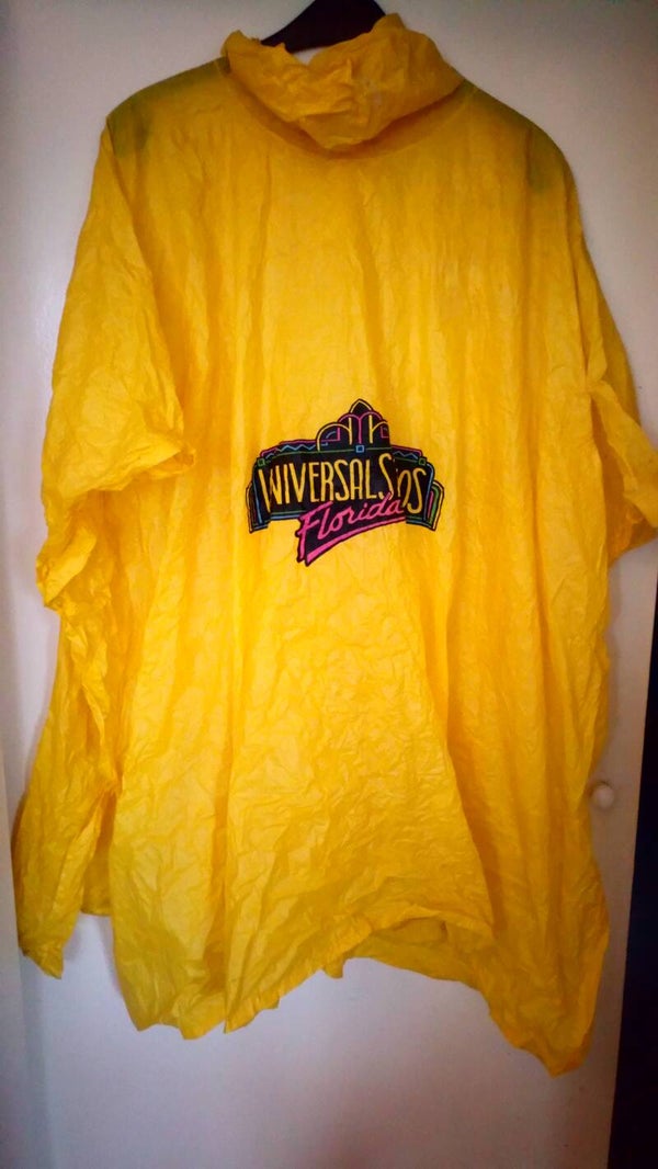 Regenponcho Vintage Universal Studios Florida Orlando Adult Yellow 