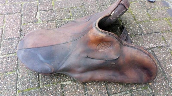 Zadel -Kieffer (alleen ter decoratie)