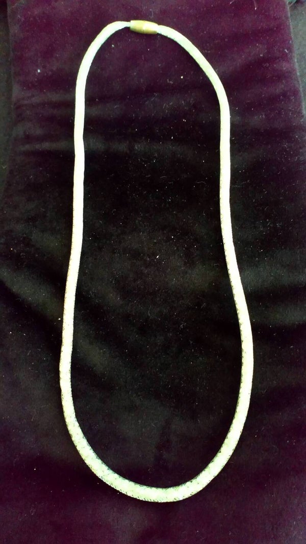 Ketting zilverkleurig glinsterend