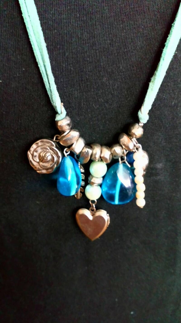 Ketting groen koord met mix hangers