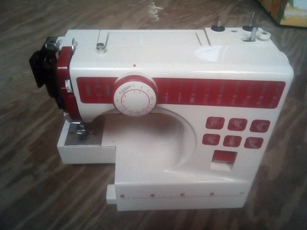 Naaimachine - Toyota model NT21 E&R