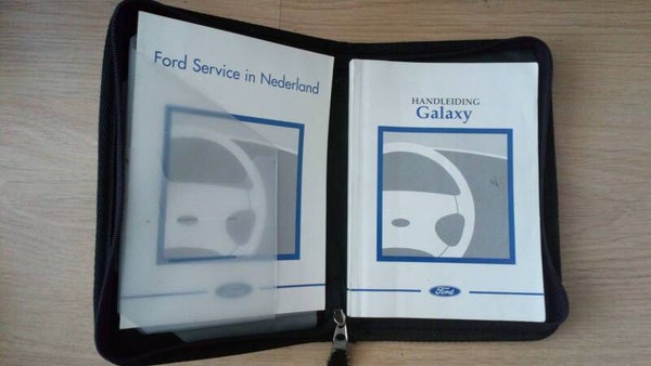 Ford gebruikershandleiding en voertuigdocumenten in de originele omslag