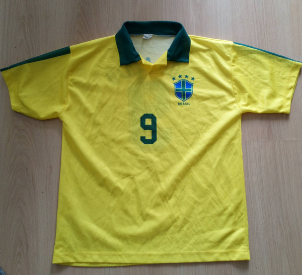 Voetbal shirt Ronaldo 9 Brasil, maat XL