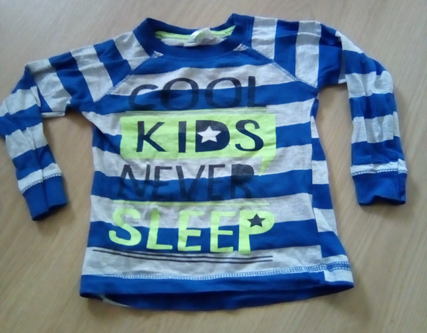 Shirt lange mouw "Cool Kids Never Sleep", maat 86/92