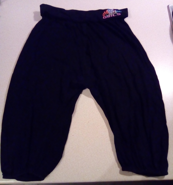 Broek kort zwart / harembroek, maat 134-140