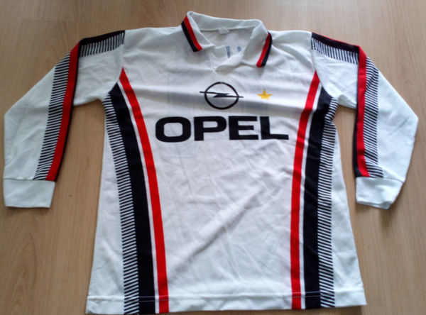 Fußballtrikot Weah 14, Größe S / M.