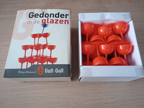 Gedonder in de glazen (behendigheidsspel)