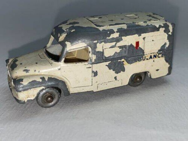 Machbox 14C Lomas Ambulance
