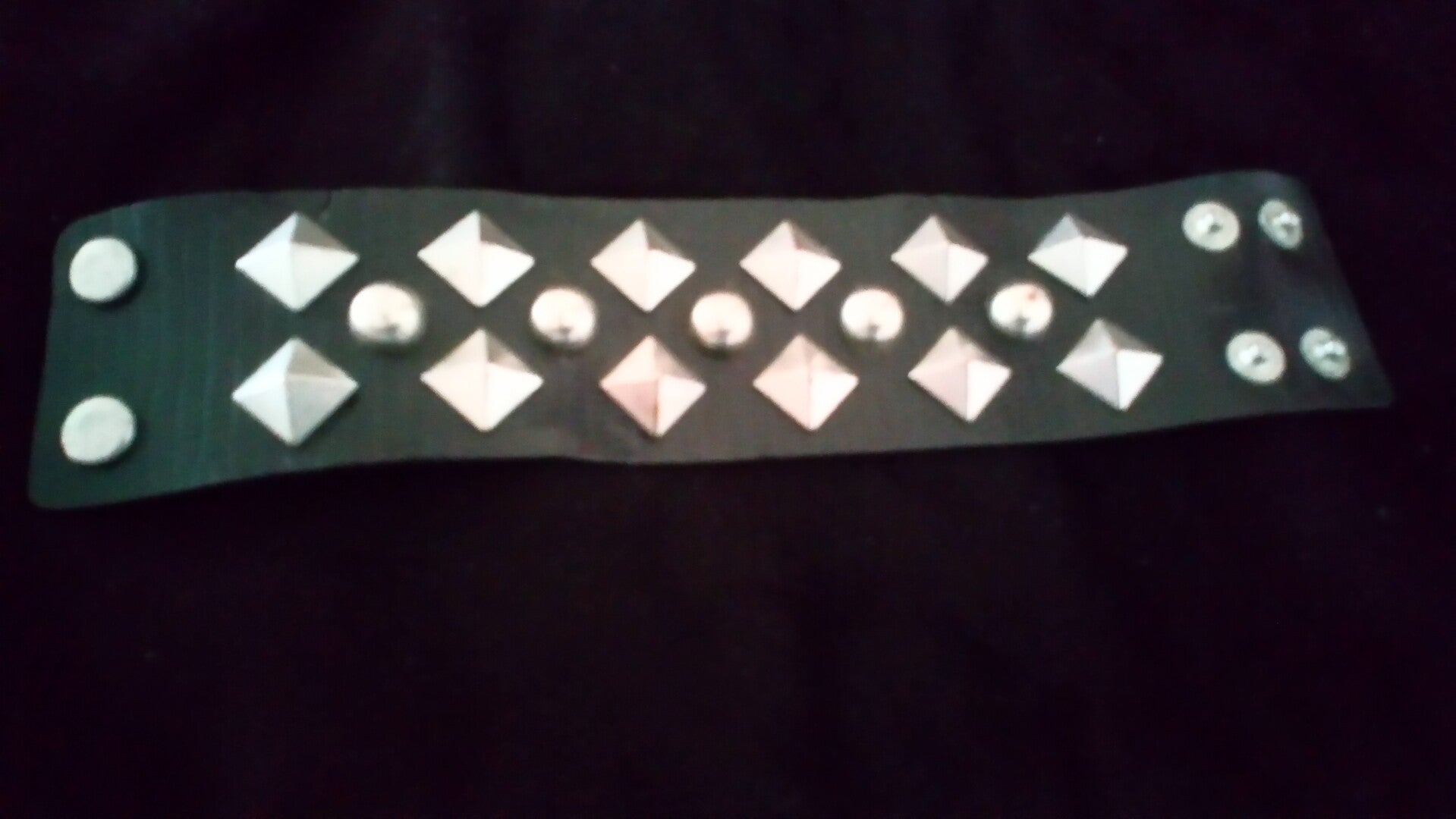 Armband leer Jimmy Choo for H&M