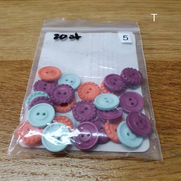 Knopen 20 stuks (T)