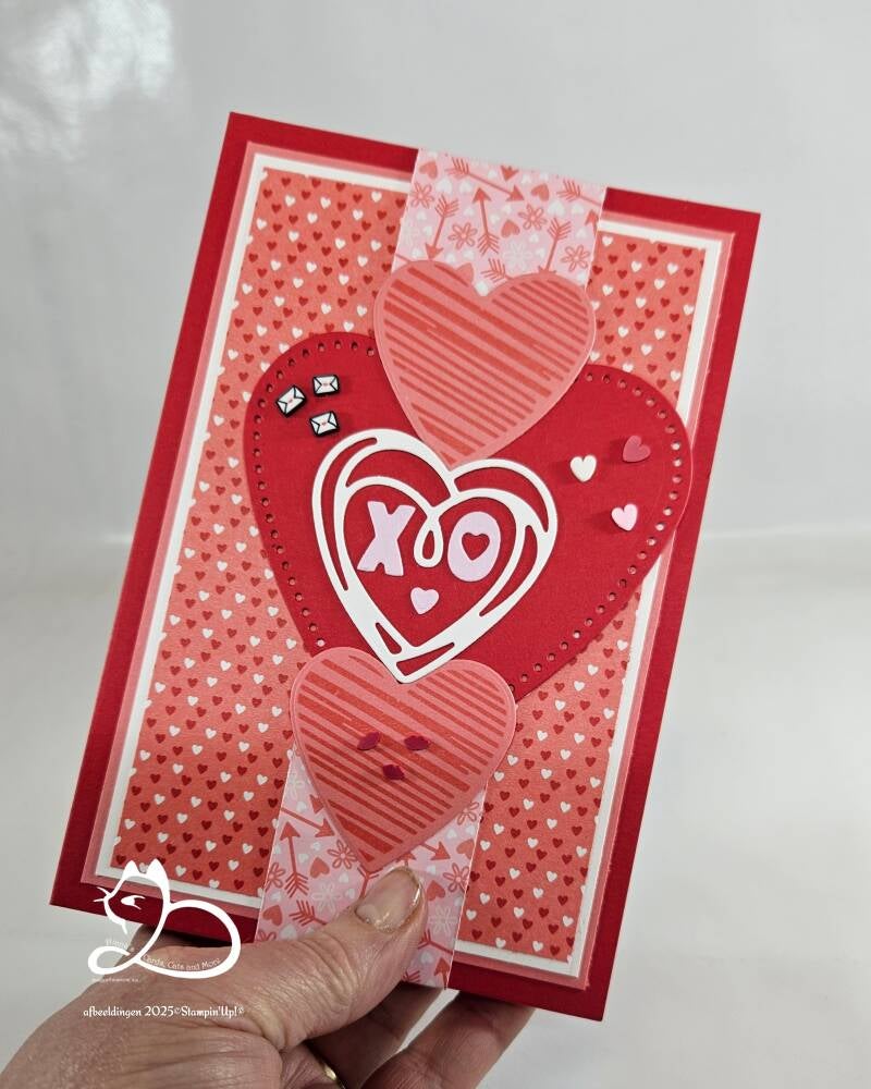 kadomapje met een paar mooie harten op de voorzijde die ik maakte voor de workshop van februari met de collectie Made with Love