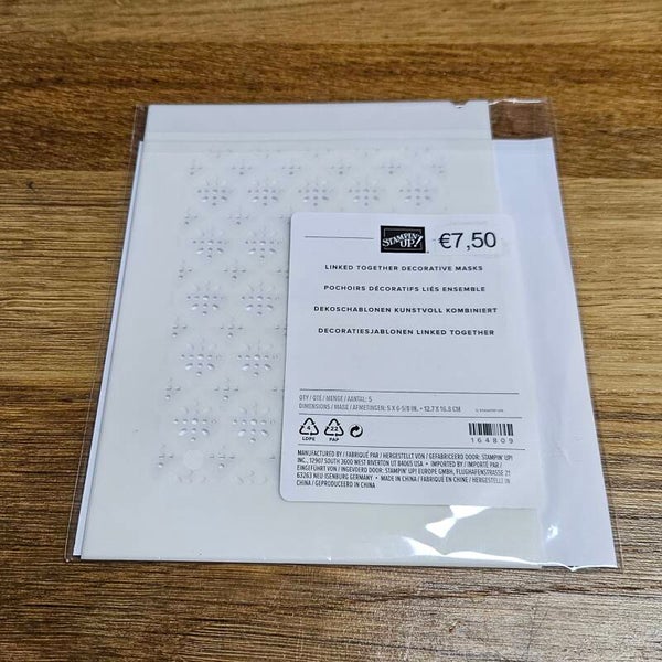 Maskers Linked Together
