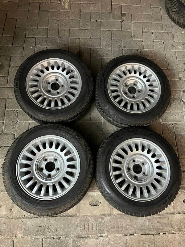 Velgen + Banden 16 Inch Jaguar 5x120