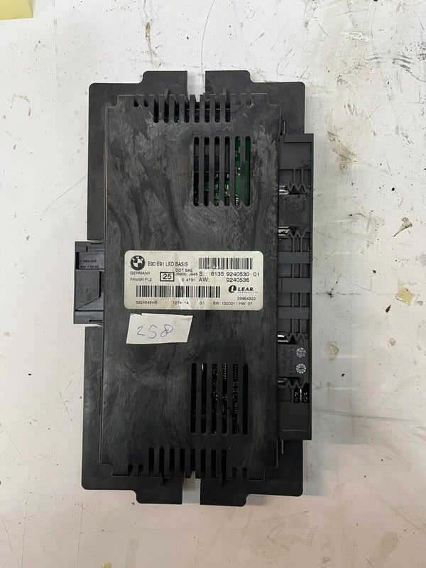 Voetenruimte verlichting Module E87/E90 / 9240536