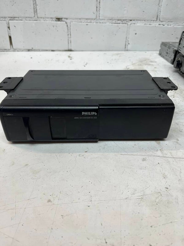 Philips CD/DVD Changer E39 / 902221022009