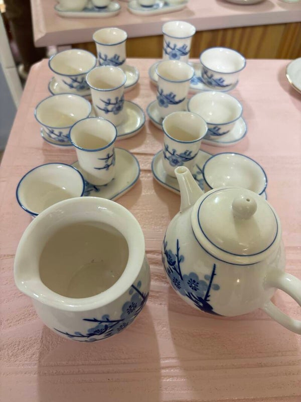 Dînette porcelaine 20 pièces