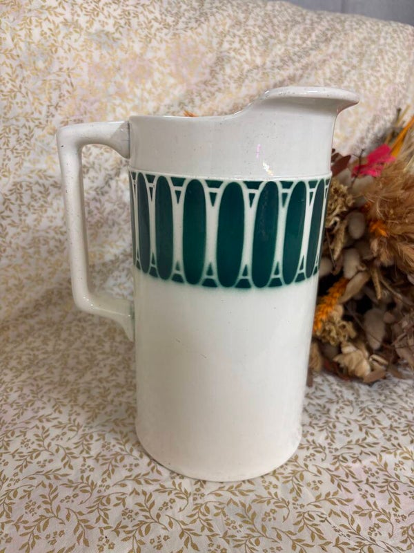 Grand pichet terre de fer Digoin modèle Nicole