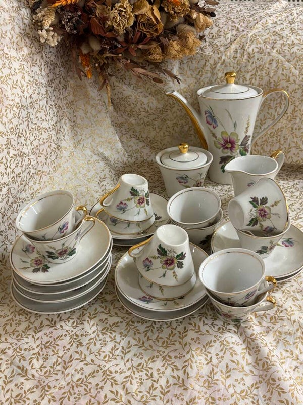 Service à café en porcelaine fine