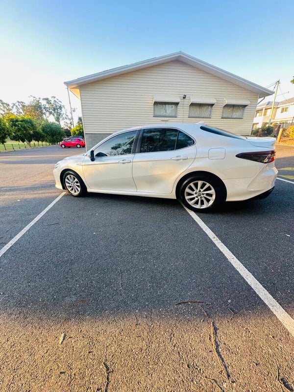 Toyota Camry Hybrid 2022