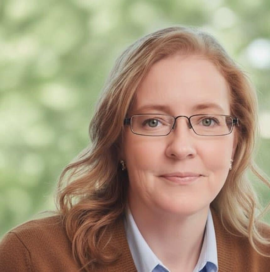 Professional Head Shot of Christina McGrath 