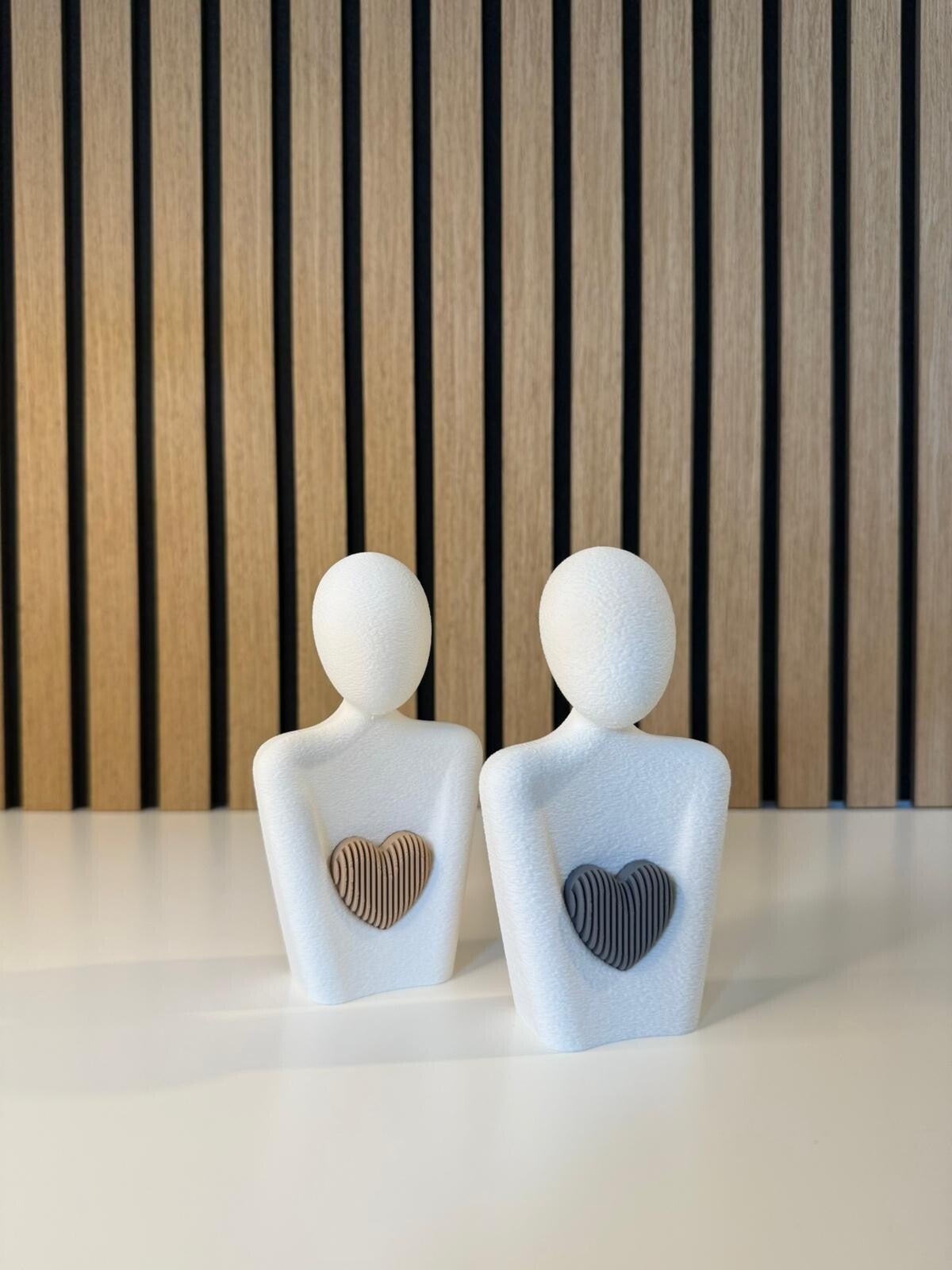 Moeder met Hart Beeldje