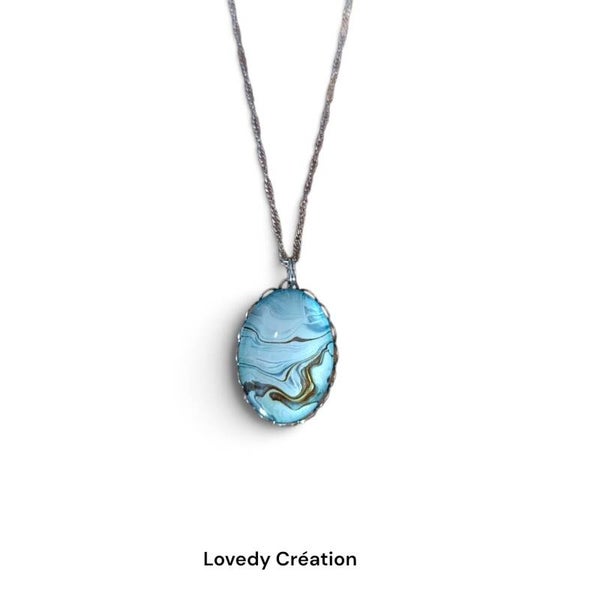 Collier "Éclat d'Azur" – Modèle Vague Dorée