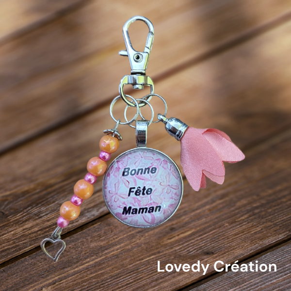 Porte clé / Bijou de sac  " bonne fête maman "