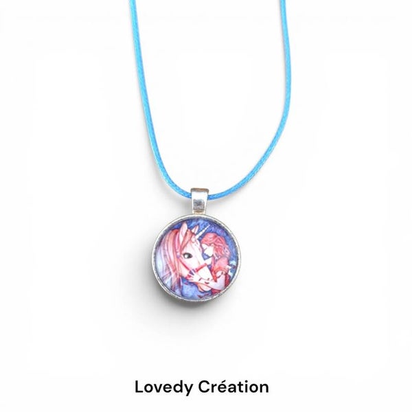Pendentif Enfant – Collier Cordon Bleu et Médaillon Licorne et Cavalier (25 mm)