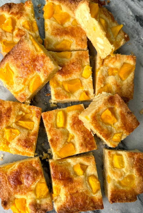 Boterkoek met mango, kokos en witte chocolade