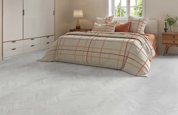 Manor 8mm Keswick Oak Chevron Laminate