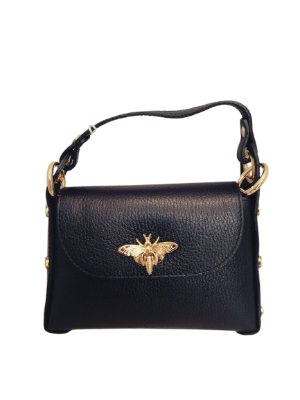 Kleine Handtasche mit Schmetterlingsknopf
