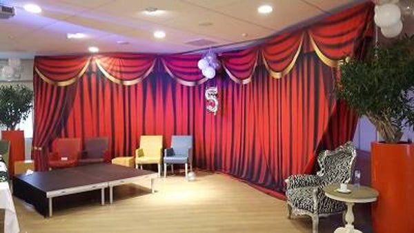 Backdrop / Theaterdoek 3m x 1.5m vlamwerend Rood