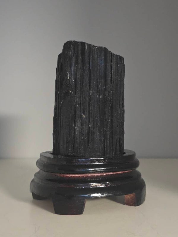 Tourmaline Large Statement in wooden stand D05