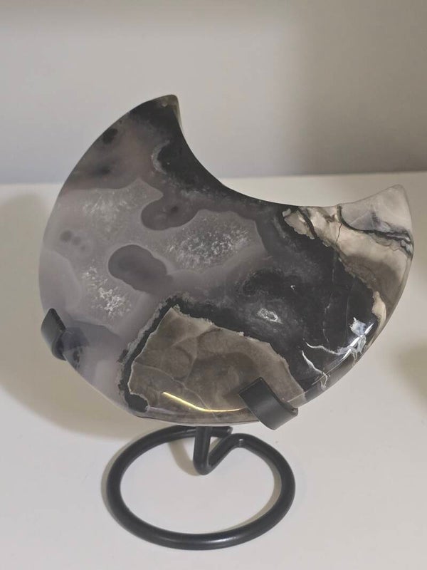 Volcano agate moon Z427