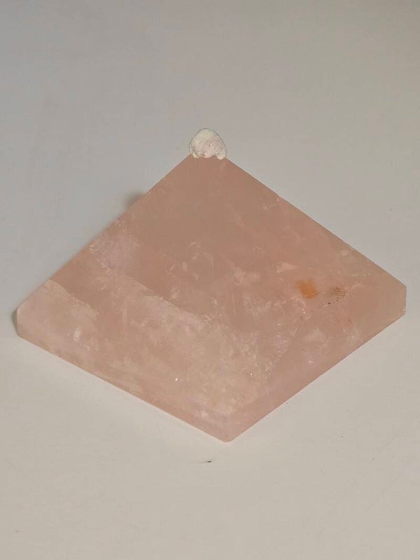 Rose Quartz Pyramid Z385