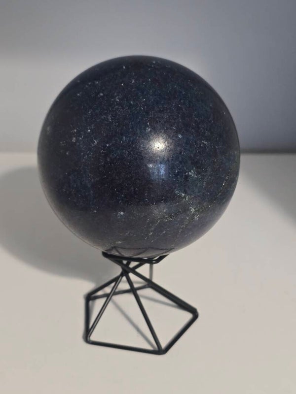 Ruby & Kyanite Sphere with UV Z315