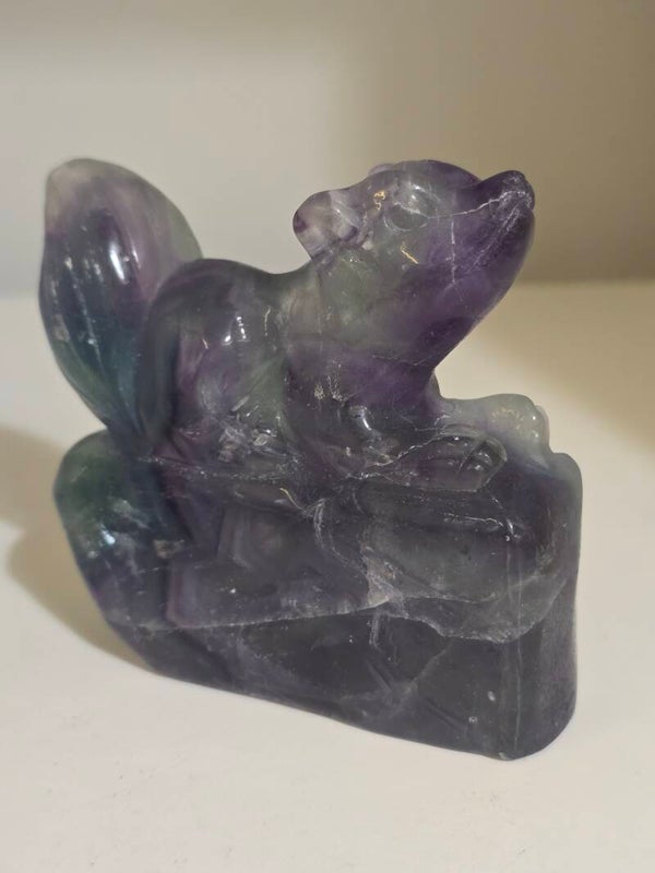 Flourite Squirrel Carving Z388