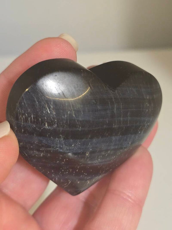 Blue Tigers Eye Heart Carving R176