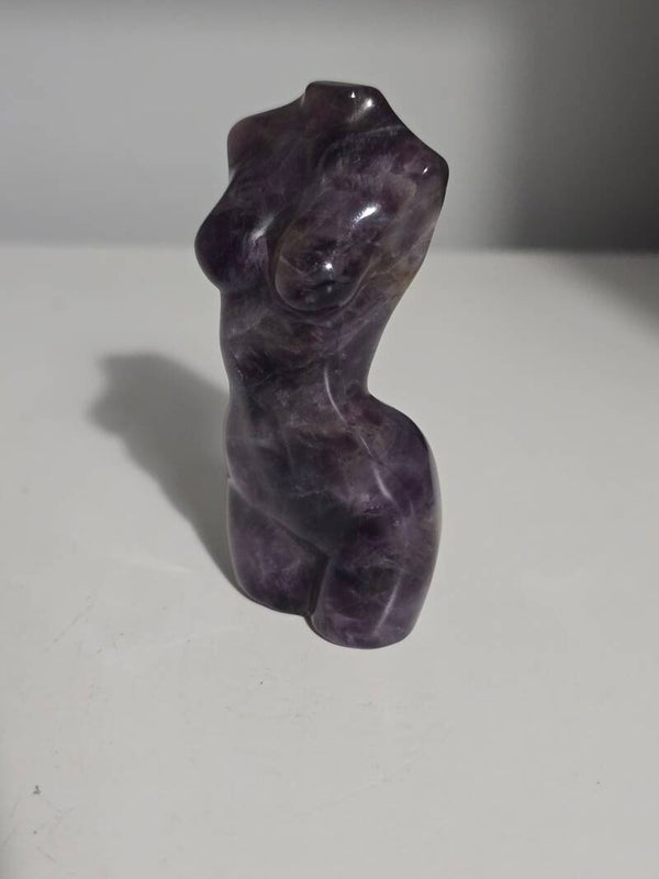 Dream Amethyst Lady Carving AL7