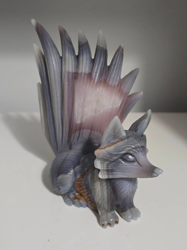 Agate Druzy 9 Tails Fox A168