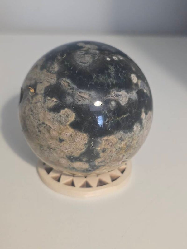 8th Vein Ocean Jasper Sphere 388g P207