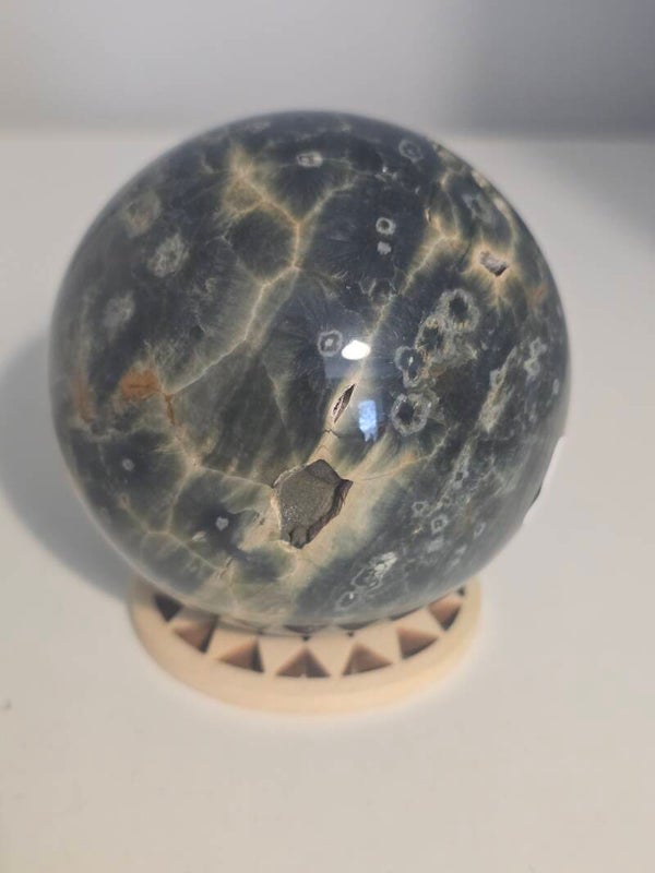 8th Vein Ocean Jasper Sphere 422g P212