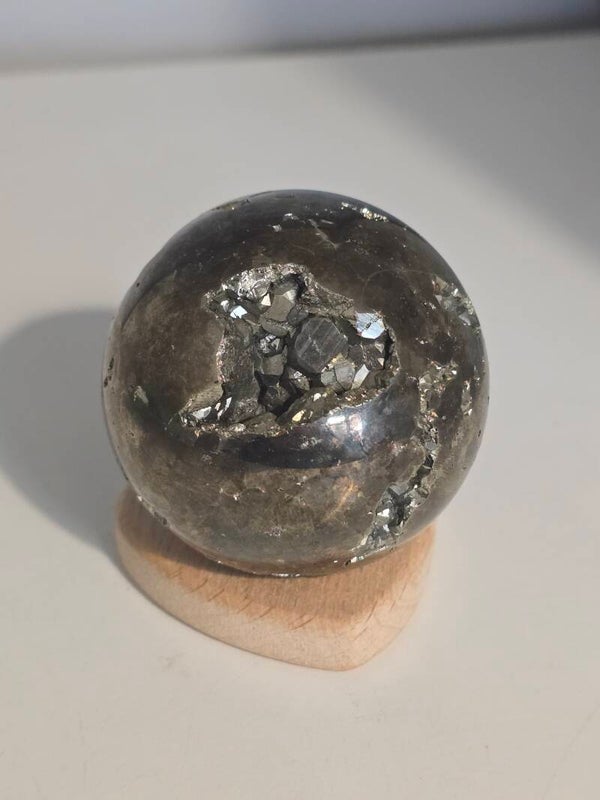 Pyrite Sphere Z533