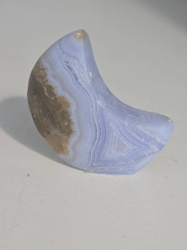 Blue Lace Freestanding Moon D7