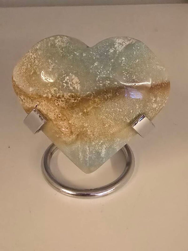 Carrabian Calcite Heart CX96