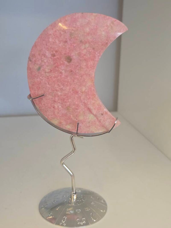 Thulite Moon on Stand Z587